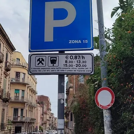 アパート La Dimora Etnea G&d *